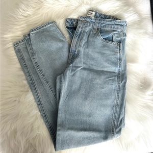 Sunday Best (Aritzia) Zola Mom Jeans - Light Blue